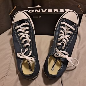 Converse NWT.
